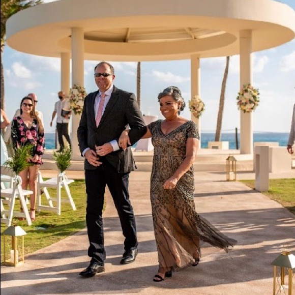 Mother of the Bride Dress - Picture 3 of 3